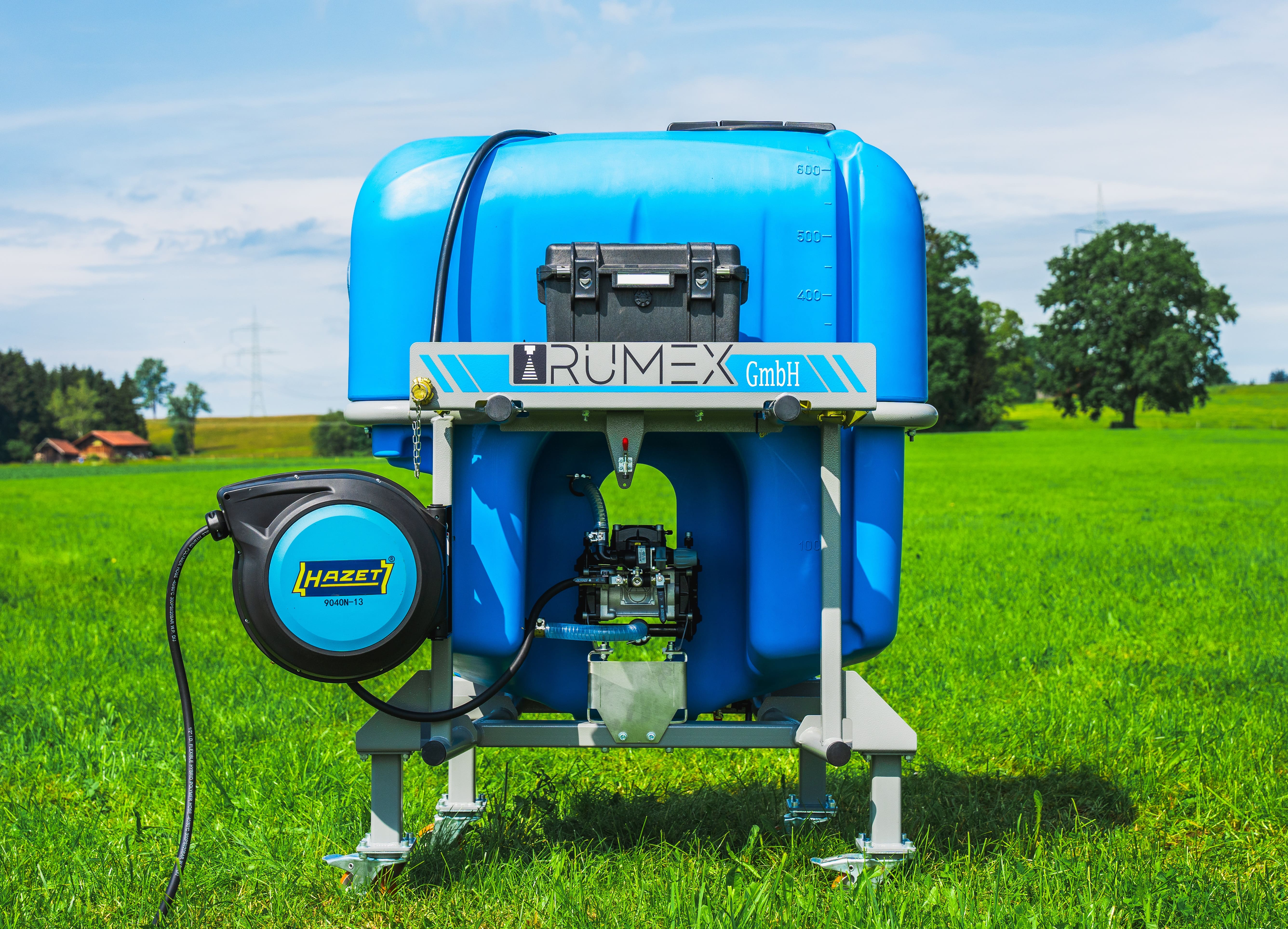 Effiziente Ampferbekämpfung mit Rumex Hecktank